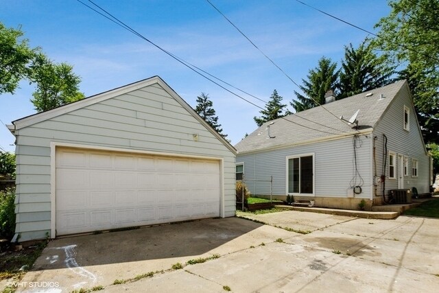 Building Photo - 10107 W Plainfield Rd