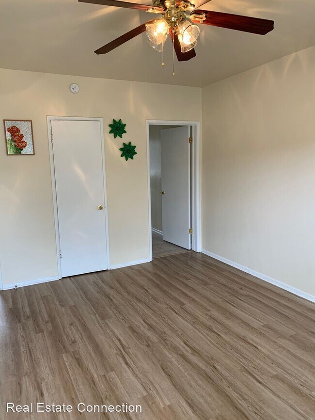 Building Photo - 12245 Manor Dr