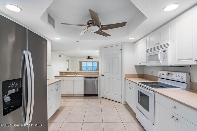 Foto del edificio - 7128 Marbella Ct