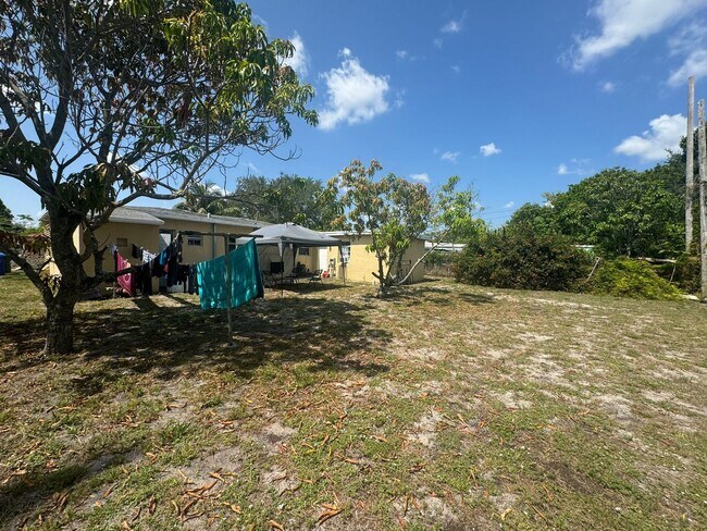 Foto del edificio - Large 4-2