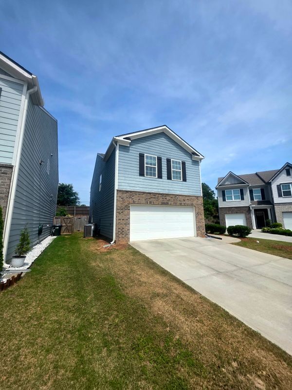 Building Photo - 5356 Barberry Ave