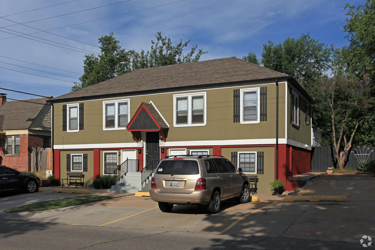 Foto principal - 1213-1225 N Villa Ave