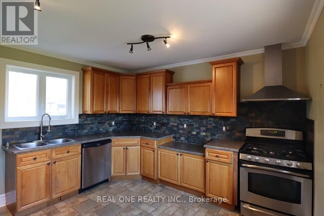 Building Photo - 130 Mayfield Dr