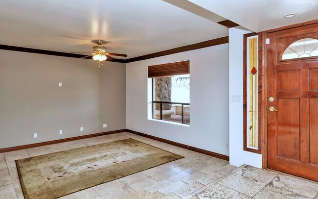 Foto del edificio - 15620 North 8th St