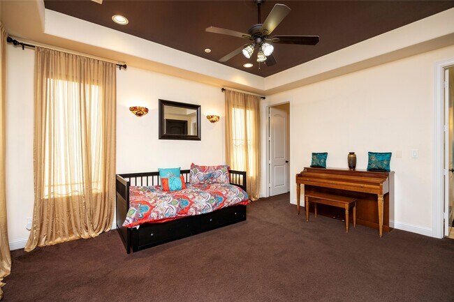 Building Photo - 25207 Springwood Lake Dr