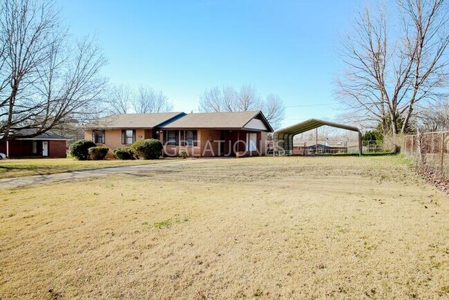 Building Photo - 114 Terrace Ln