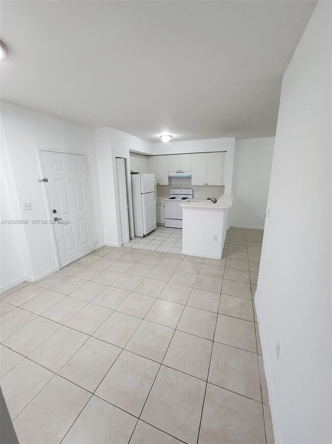 Foto del edificio - 11060 SW 196th St