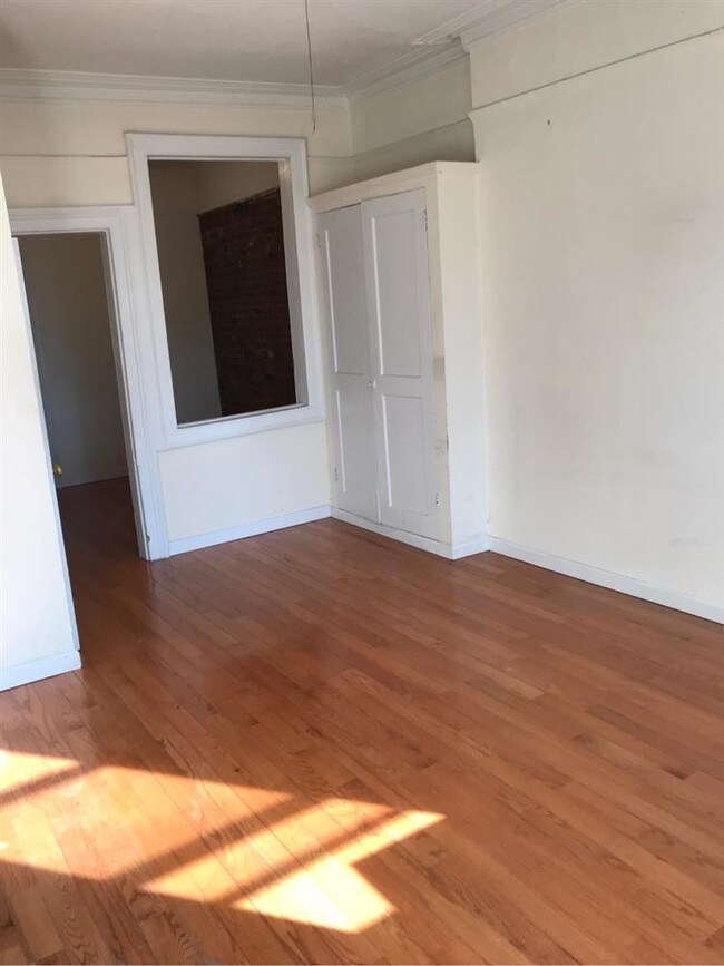 Building Photo - 488 Ninth Avenue