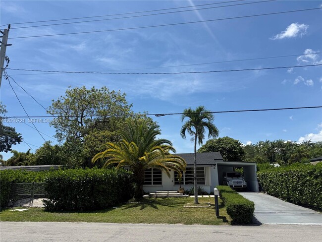 Foto del edificio - 9040 SW 156th St