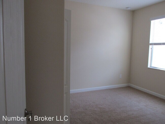 Building Photo - 4 br, 2 bath House - 14956 SPEER LAKE DR -...