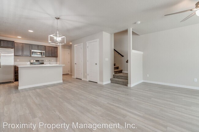Building Photo - 2 br, 2.5 bath House - 2472 E. Blue Tick S...