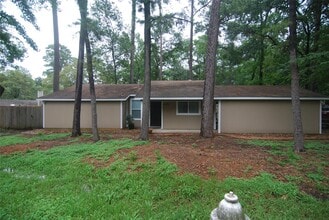 Building Photo - 1401 E Red Cedar Cir