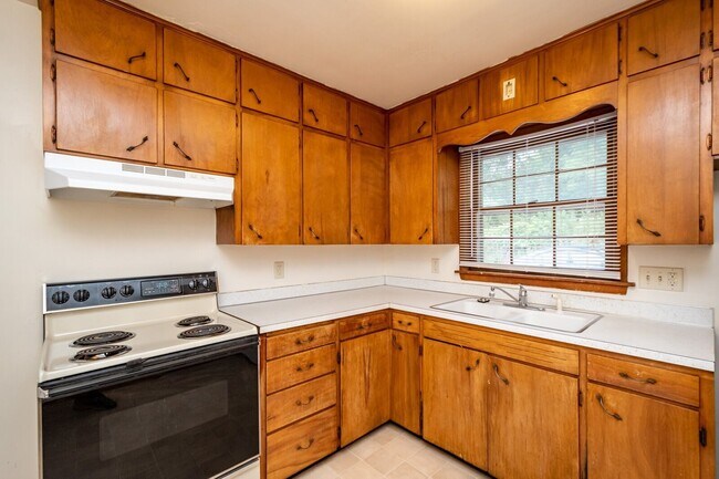 Foto del edificio - Random Residential Properties LLC-404 E Foster