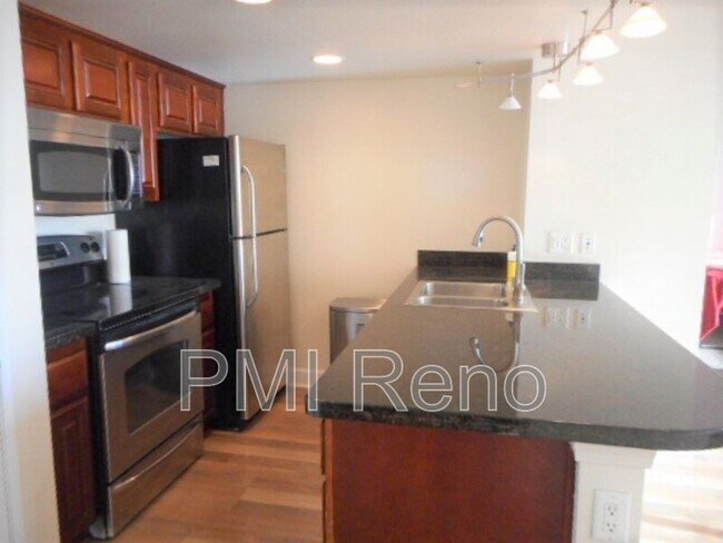 Foto del edificio - 450 N Arlington Ave