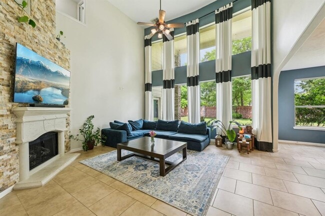 Building Photo - 27014 Glenfield Hollow Ln