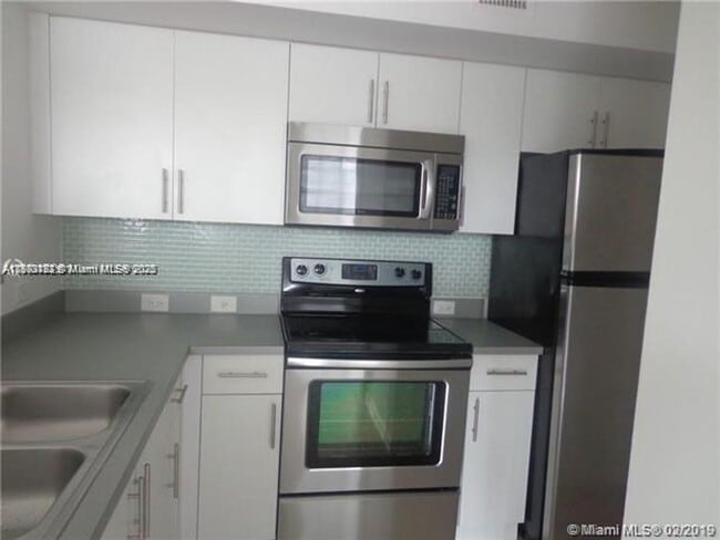 Foto del edificio - 777 SW 111th Way
