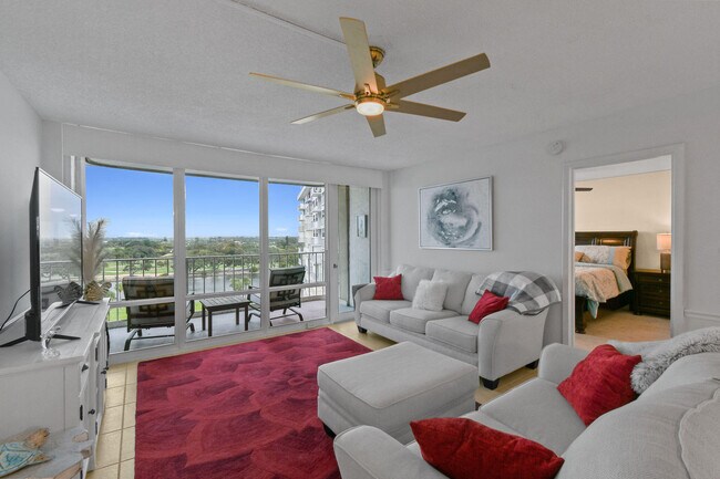 Foto del edificio - 336 Golfview Rd