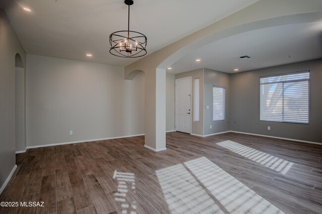 Building Photo - 6161 N Placita San Agustin