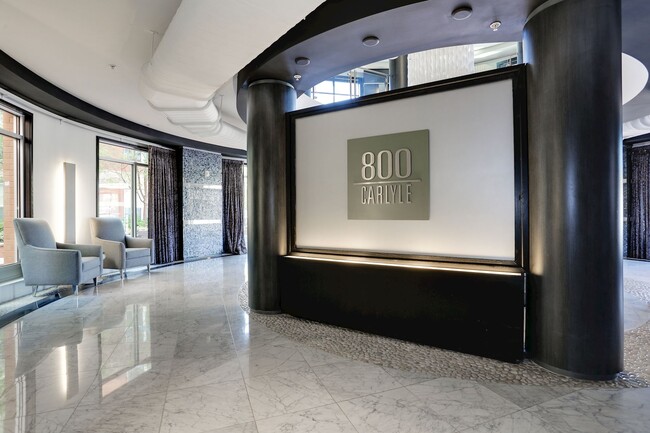 Foto del edificio - 800 Carlyle