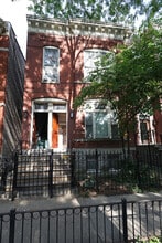 Building Photo - 833 N Winchester Ave