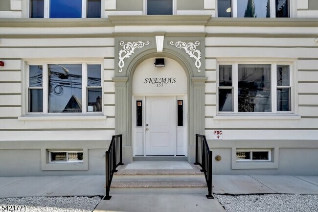 Foto del edificio - 155 Clifton Ave