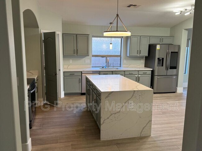Foto del edificio - 13609 W Lisbon Ln