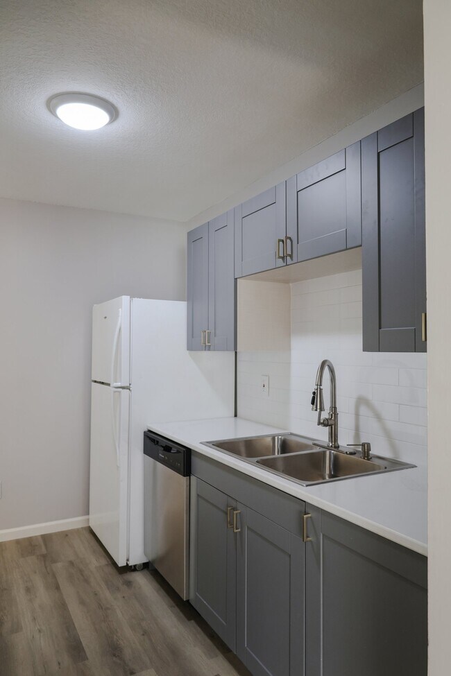 Foto del edificio - 7521 Brunswick Ave N