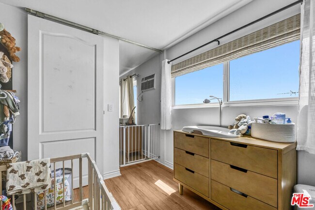 Foto del edificio - 960 Larrabee St