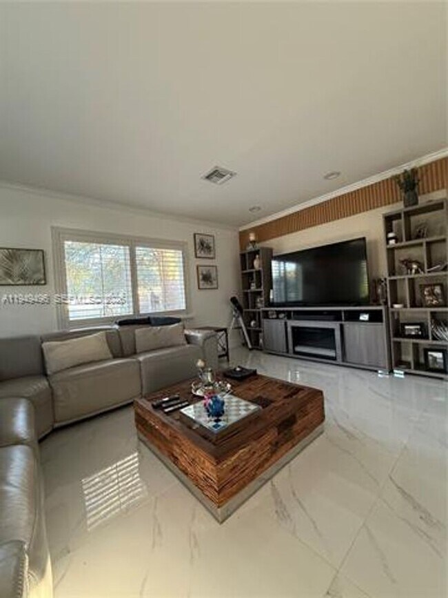 Building Photo - 10194 SW 202nd Terrace