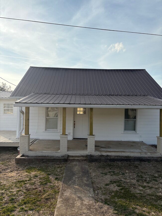 Foto del edificio - 589 Mountain Rd