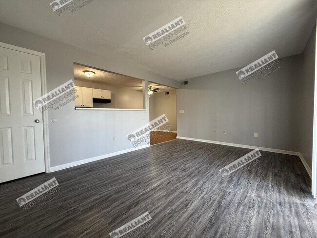 Building Photo - 908 Amhurst Dr