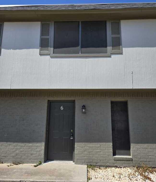 Photo - Great 2 bed 1 bath townhome in Justin!