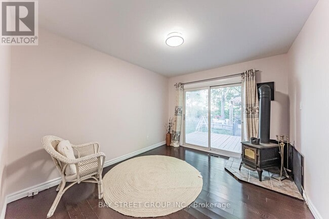 Building Photo - 43 Sherwood Forest Dr