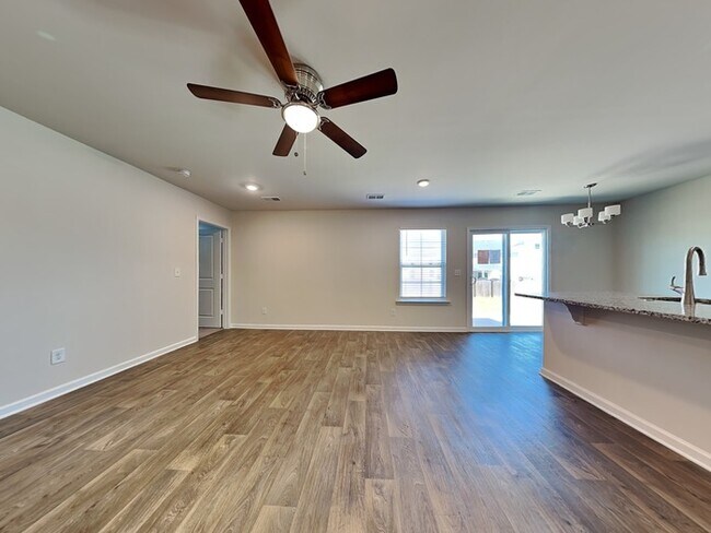 Foto del edificio - 1643 Commendable Ct