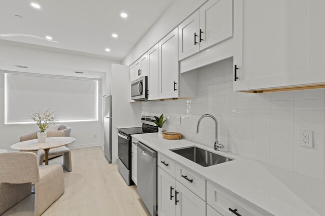 Building Photo - The Carlisle