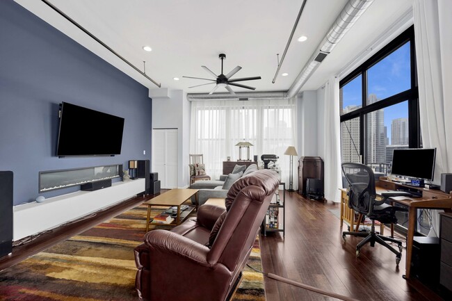 Building Photo - 1516 S Wabash Ave