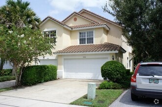 Building Photo - 1056 Pinewood Lake Ct