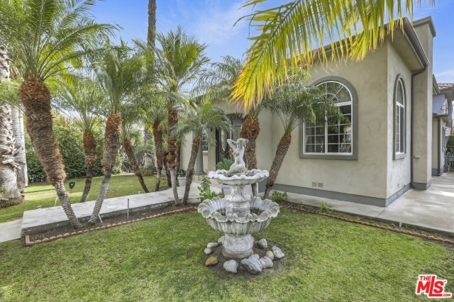 Foto del edificio - 4356 Kingswell Ave