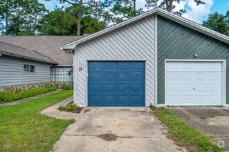 Building Photo - 1010 Pineview Blvd