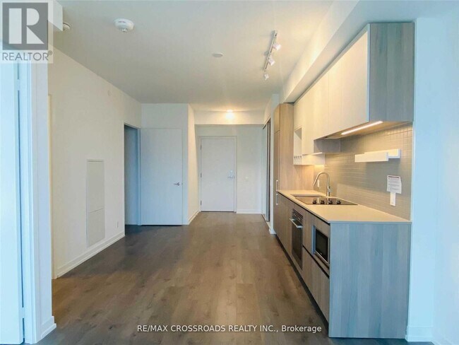 Photo du bâtiment - 950 Portage Pkwy