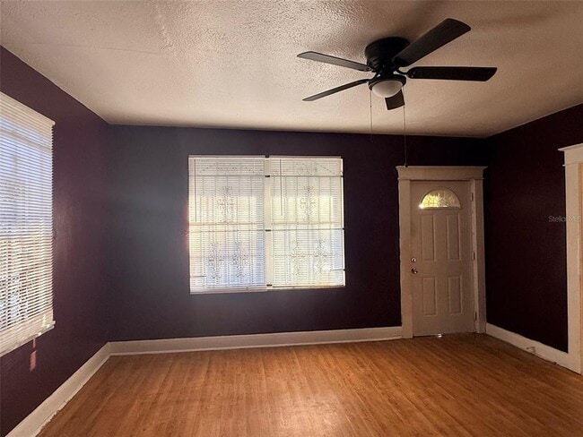 Building Photo - 2912 Ybor St