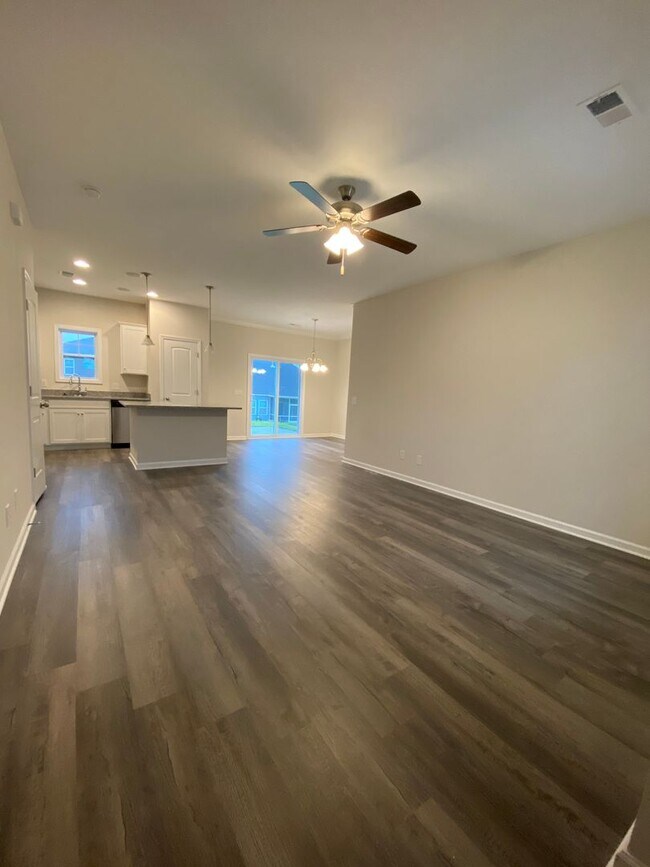 Foto del edificio - Brand New Beautiful 3 Bedroom 2.5 Bathroom