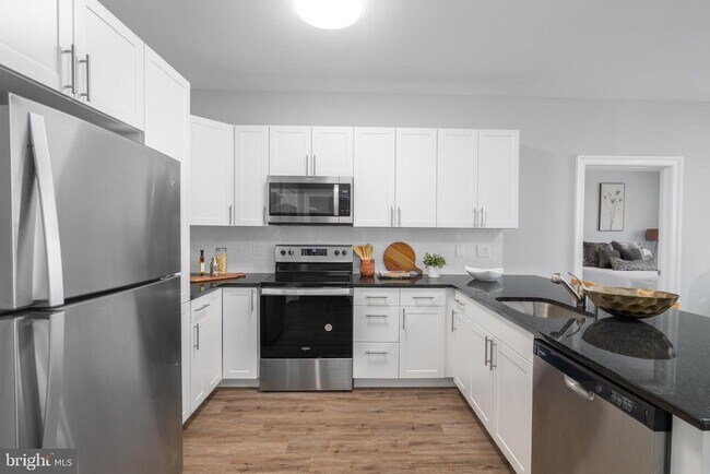 Building Photo - 700 Citation Ln