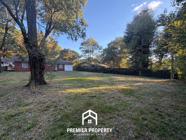 Foto del edificio - 1493 Rebecca St