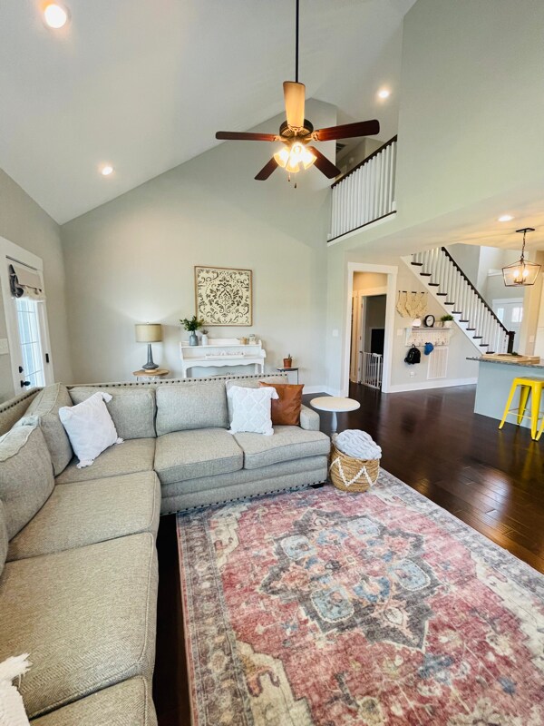 Foto del edificio - 266 John Duke Tyler Blvd