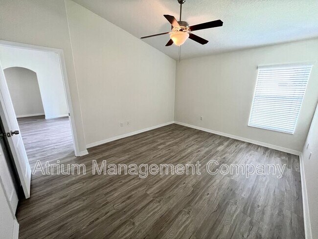 Foto del edificio - 16676 Myrtle Sand Dr