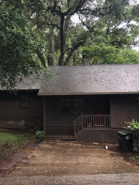 Primary Photo - 1501 Twin Lakes Cir