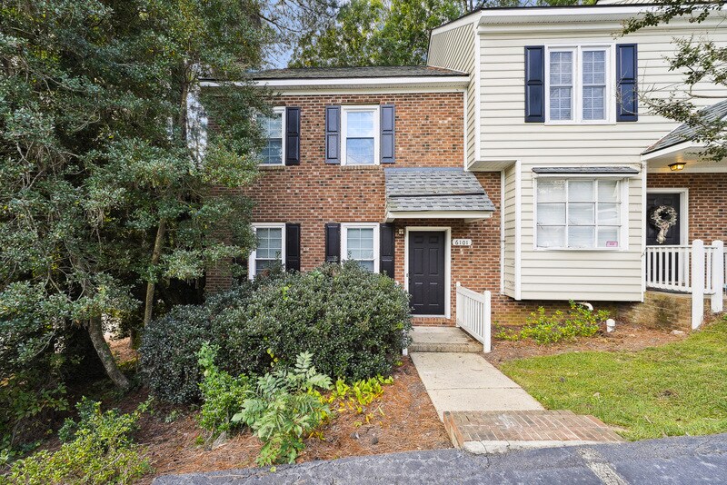 Primary Photo - 6101 Highcastle Ct