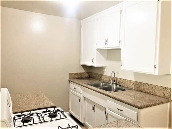 Foto del edificio - 4131 Pixie Ave