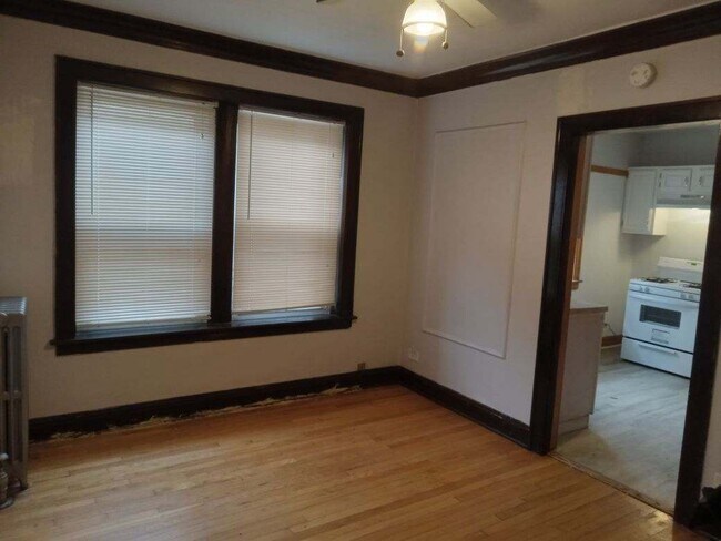 Building Photo - 7444 S Langley Ave